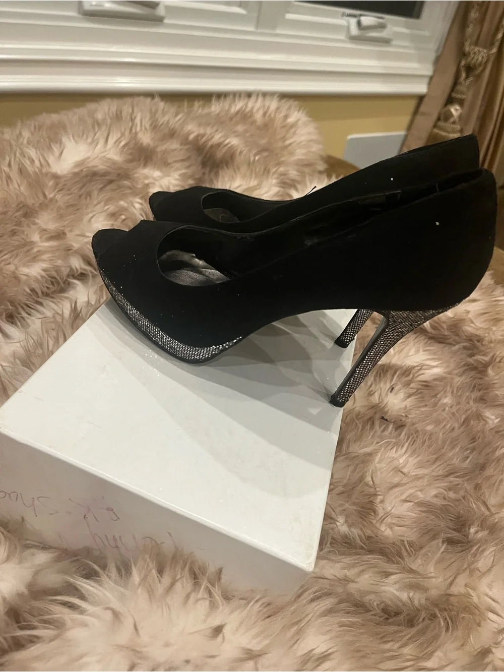 N/A elegant black